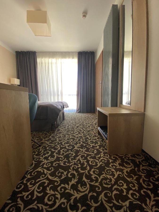 Osrodek Warszawianka Hotel Swinoujscie Ngoại thất bức ảnh